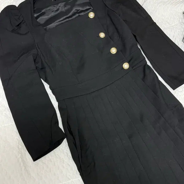 [BUNJANG] Zara Black Mini Dress with Gold Buttons (S) / <새상품> 자라 원피스 s