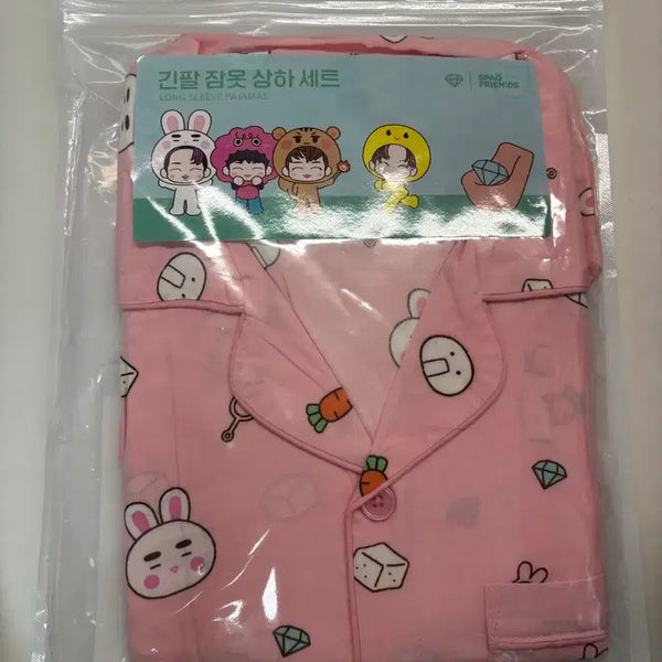 [BUNJANG] SHINee Onew SPao Collaboration Pajamas + "Jjinguwang" Mousepad Set / 온유 찡구왕 스파오 콜라보 잠옷 +찡구왕 마우스패드