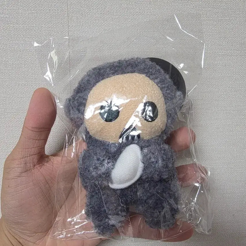 [BUNJANG] Donggung Kkeomeoksali Doll + Stickers / 동궁 꺼먹살이 인형 팔아요 + 스티커