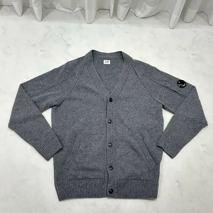 [BUNJANG] C.P. Company 23FW Lens Applique Knit Cardigan / [50] CP컴퍼니 23FW 렌즈 와펜 니트 가디건(한글라벨)