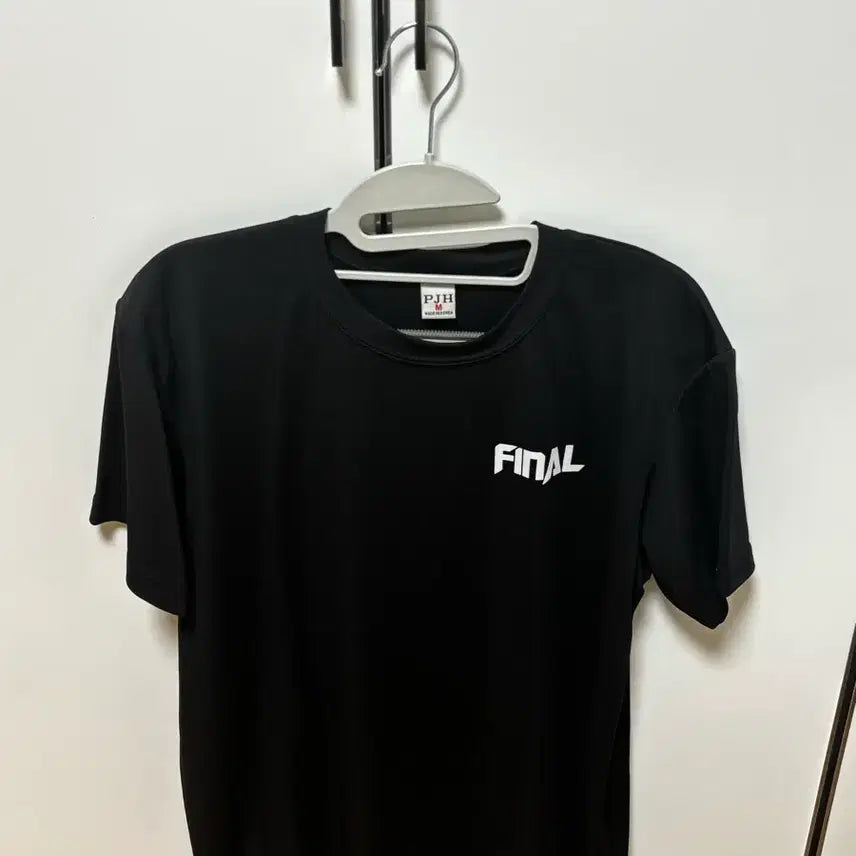 [BUNJANG] Final T-Shirt / Final 파이널 반팔티 M