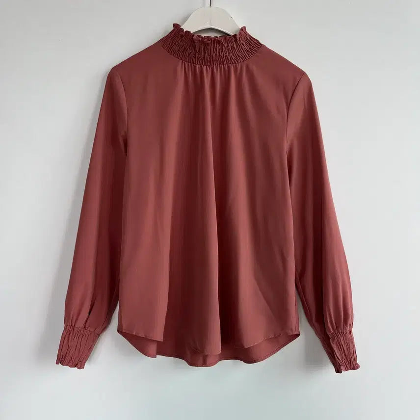 [BUNJANG] Mustbe Shirring Smocking Embroidered Banding Blouse / 머스트비 핑크 셔링 스모킹 자수 밴딩 블라우스