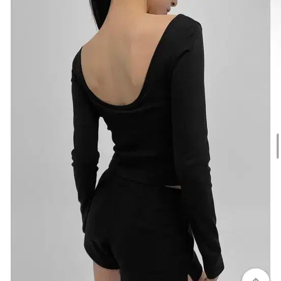 [BUNJANG] Black Up Built-in Bra Backless Long Sleeve T-Shirt / 미착용 정가2.5) 캡내장 블랙업 이지 백리스 긴필티