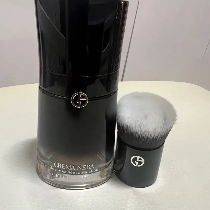 [BUNJANG] Giorgio Armani Crema Nera Foundation Brush Set / 조르지오 아르마니 크레마 네라 파운데이션 2번 브러쉬 세트