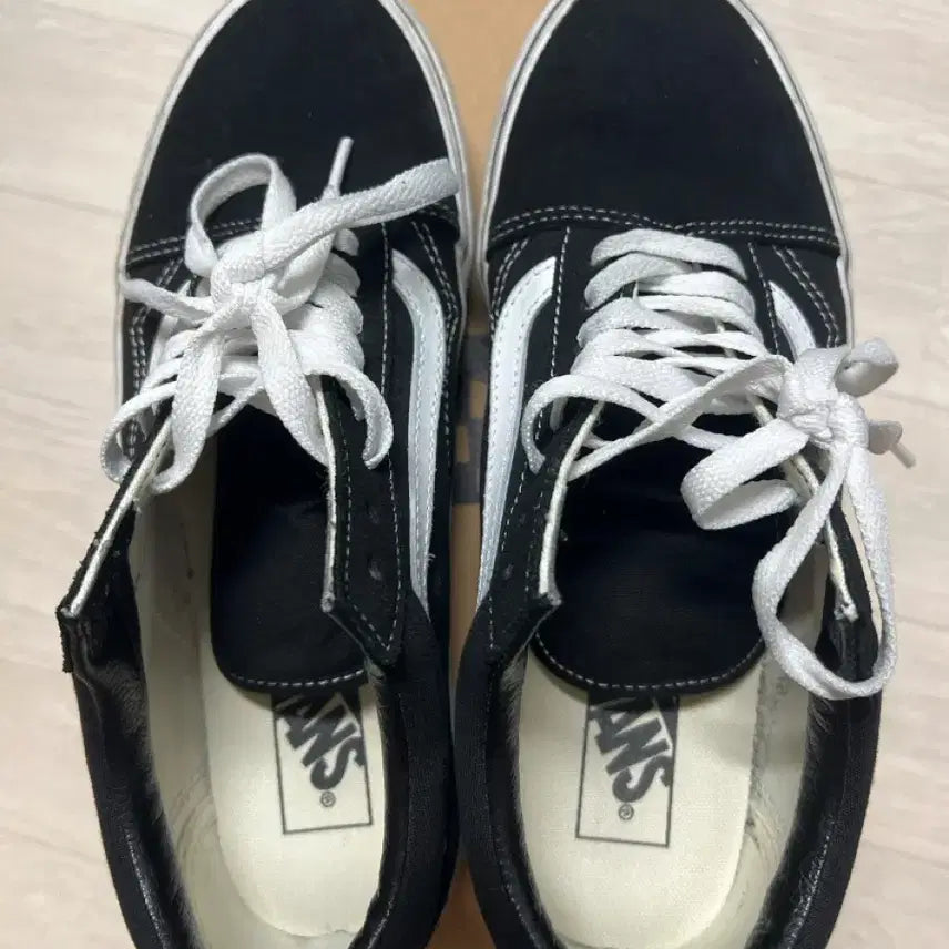 [BUNJANG] Vans Old Skool Black White 260mm Sneakers / 반스 올드스쿨 블랙 화이트 260