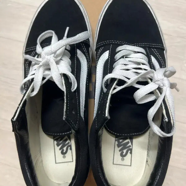 [BUNJANG] Vans Old Skool Black White 260mm Sneakers / 반스 올드스쿨 블랙 화이트 260