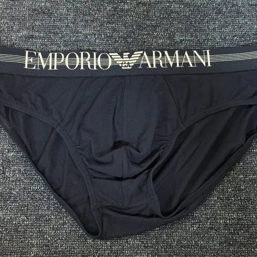 [BUNJANG] Emporio Armani Men's Briefs / 엠포리오 아르마니 남자 삼각 속옷 판매/드로즈/남자팬티/바디프로필
