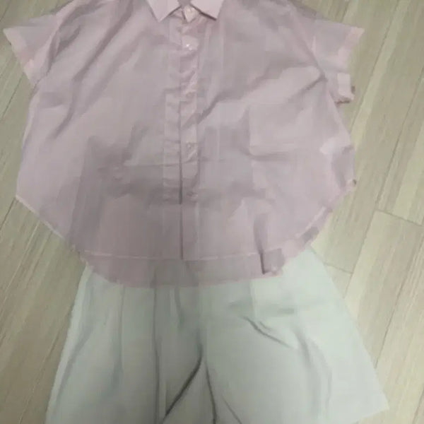 [BUNJANG] HeanSweet Set-up Pink Shirt and Beige Pants / 허앤쉬 세트
