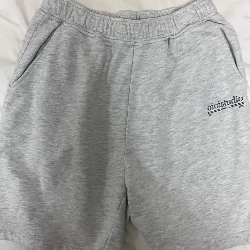[BUNJANG] oioi Studio Grey Shorts / oioi스튜디오 그레이 반바지