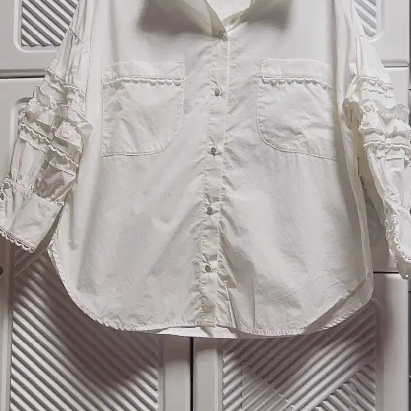 [BUNJANG] Ozsécon Lace Frill Shirt White / 오즈세컨  레이스 프릴 셔츠 화이트