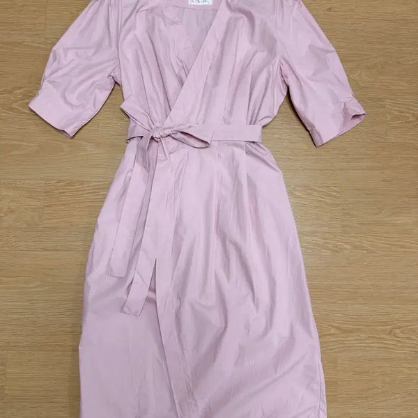 [BUNJANG] Pink Puff Sleeve Wrap Dress / 핑크 퍼프 소매 랩 원피스