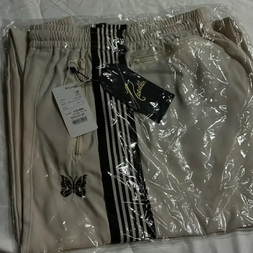 [BUNJANG] Needles x Studios H.D. Track Pants Ivory S / 니들스 x 스튜디오스 hd 트랙 아이보리 S