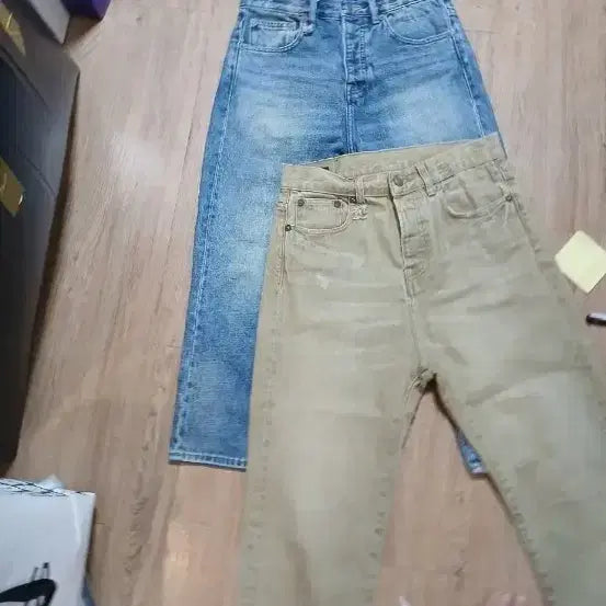 [BUNJANG] New Condition Set of 2 Denim Pants - Mustard & Beige / 새상품/청바지와 겨자 베이지색 데님 팬츠ㅡ두개세트