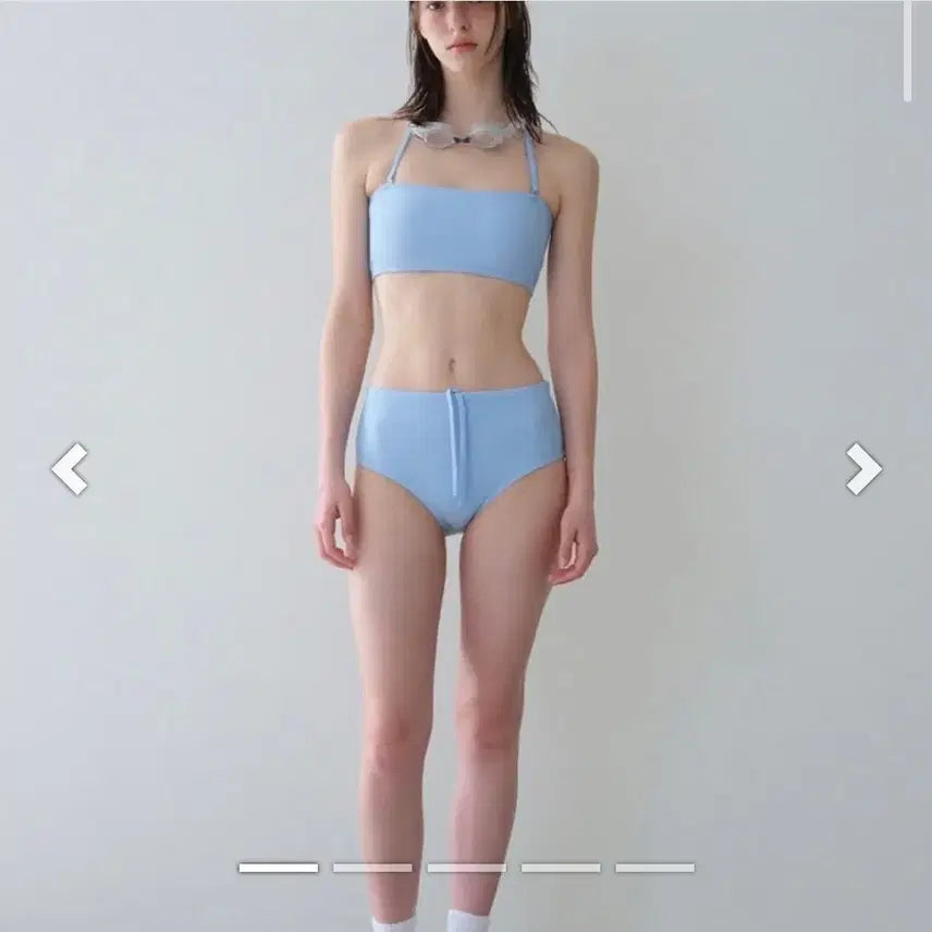 [BUNJANG] Studio Table Sky Blue High-Waist Bikini Set / 스튜디오테이블 스카이블루 하이웨이스트 비키니 수영복 세트
