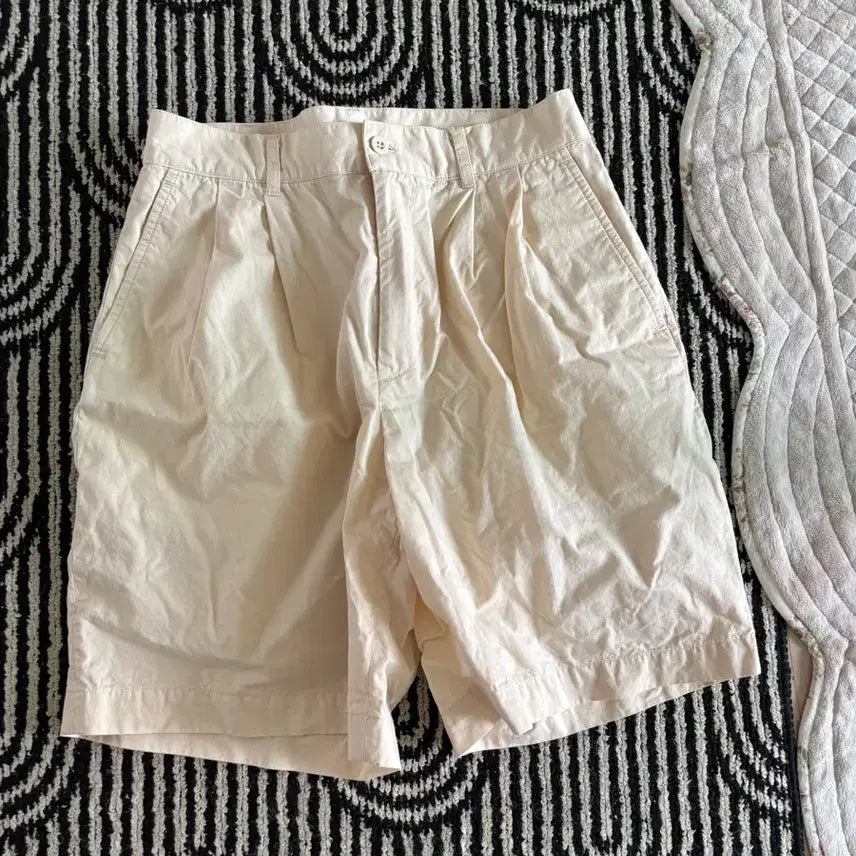 [BUNJANG] Bromann Wide Cream Chino Shorts / 브루먼 와이드 크림 치노 쇼츠
