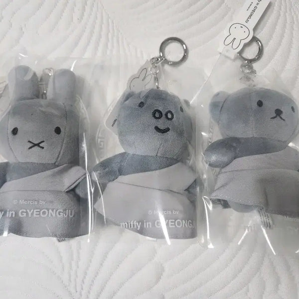 [BUNJANG] Miffy in Gyeongju Seokguram Keychain 3 Piece Set / (급처)미피 인 경주 석굴암 키링 3개 세트