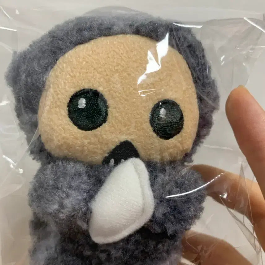 [BUNJANG] Netflix "Palace" Keyring Plush, Straw Pick, Acrylic Topper / 넷플릭스 동궁 꺼먹살이 키링 인형, 스트로우픽, 아크릴 토퍼 팔아요