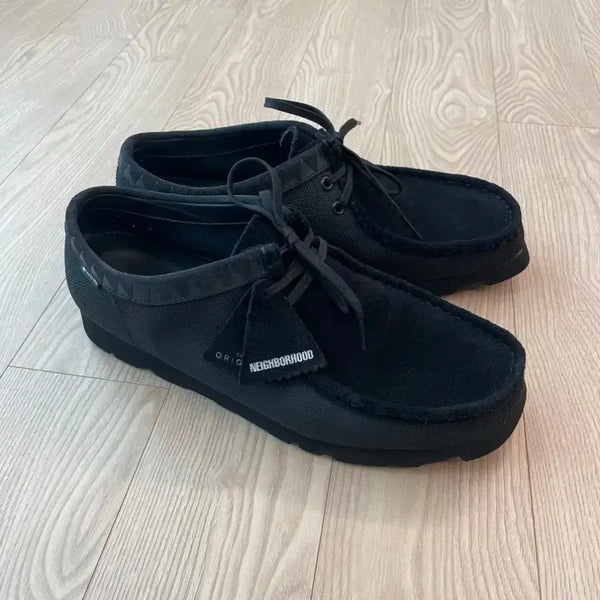 [BUNJANG] Clarks x Neighborhood Wallabee Black Suede Gore-Tex / 클락스 왈라비 x 네이버후드 블랙 스웨이드 고어텍스