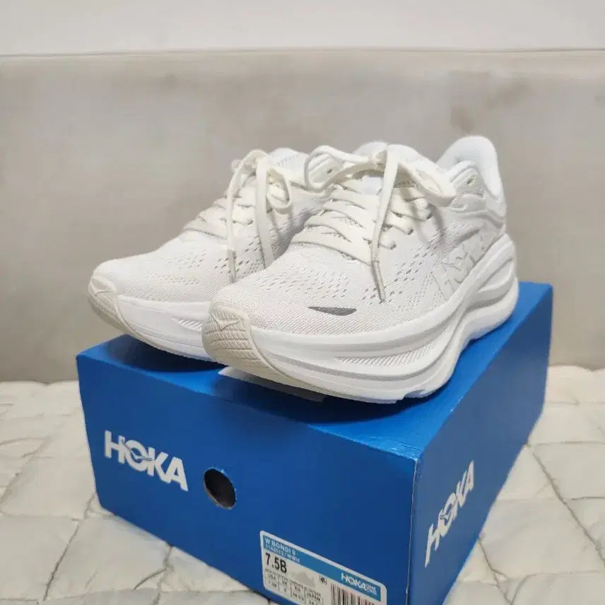 [BUNJANG] Hoka Bondi 9 Women's Running Shoes White 245 (US 7.5) / [미착용&새제품/풀박] 호카 본디9 여성 런닝화 245 WWH 화이트 39 [무료배송]