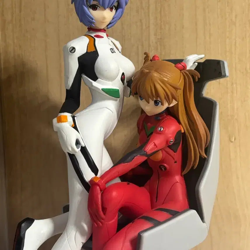 [BUNJANG] Evangelion Girl with Chair Ayanami Rei & Langley Soryu Asuka Figure Bundle Set / 에반게리온 걸위드체어 아야나미 레이 소류 아스카 랑그레이 피규어 일괄