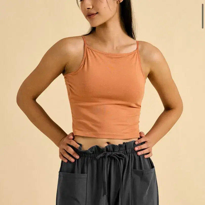 [BUNJANG] Diyani Orange Sleeveless Crop Top S / 디야니 오렌지 나시 크롭탑 s 민소매 캐롯색상