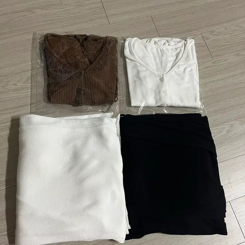 [BUNJANG] Bundle Set: Brown Cardigan, Ivory Cropped Cardigan, Black & White Cropped Pants / 일괄판매