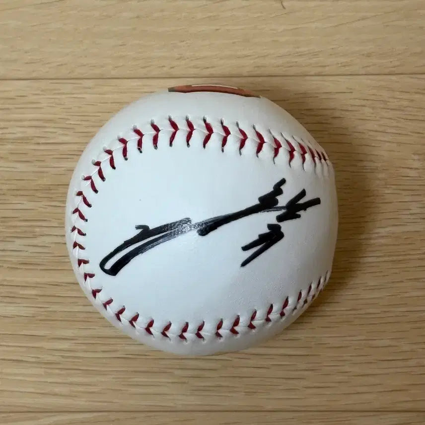 [BUNJANG] Doosan Bears Jeong Soo-bin Autographed Baseball / 두산베어스 정수빈 친필싸인볼