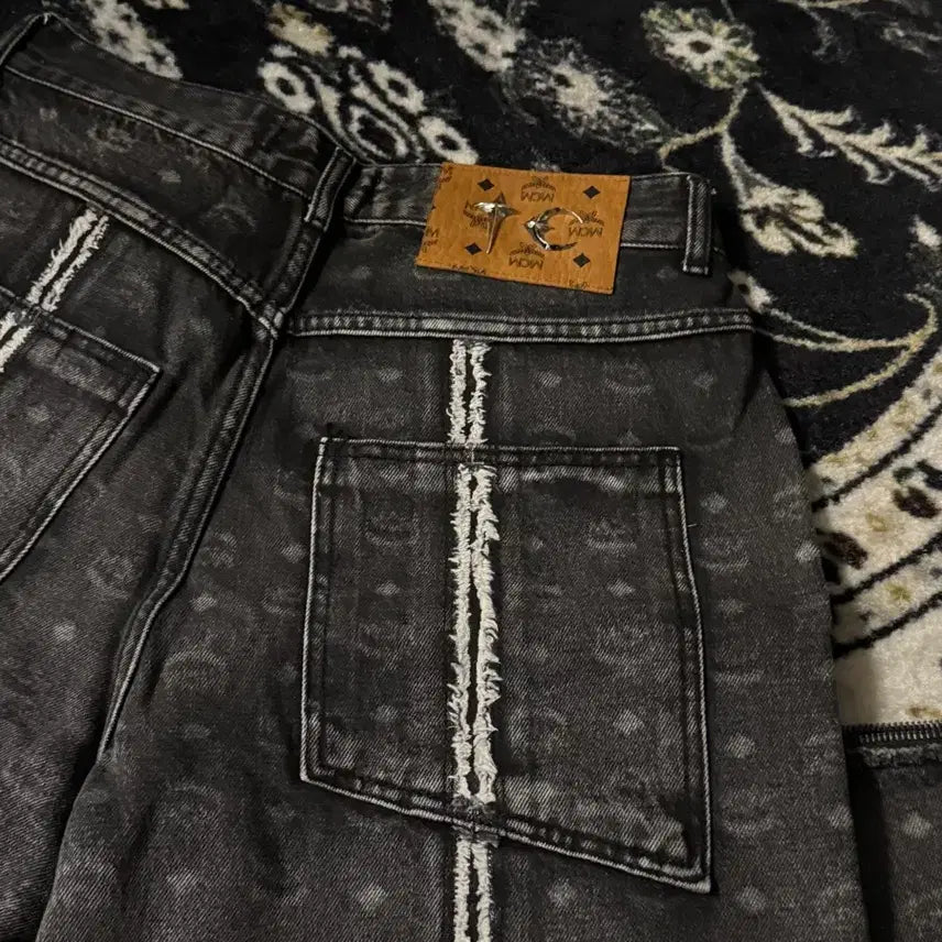 [BUNJANG] THUG CLUB MCM Collaboration Denim Pants / 떠그클럽 mcm 엠씨엠 바지