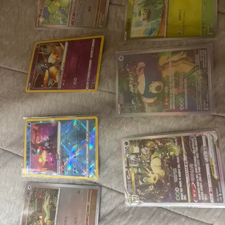 [BUNJANG] Pokemon Card Bundle (Bulbasaur, Leafeon, Snorlax, etc.) / 포켓몬 카드 7종 일괄 판매 (이상해씨, 리피아, 잠만보 등)