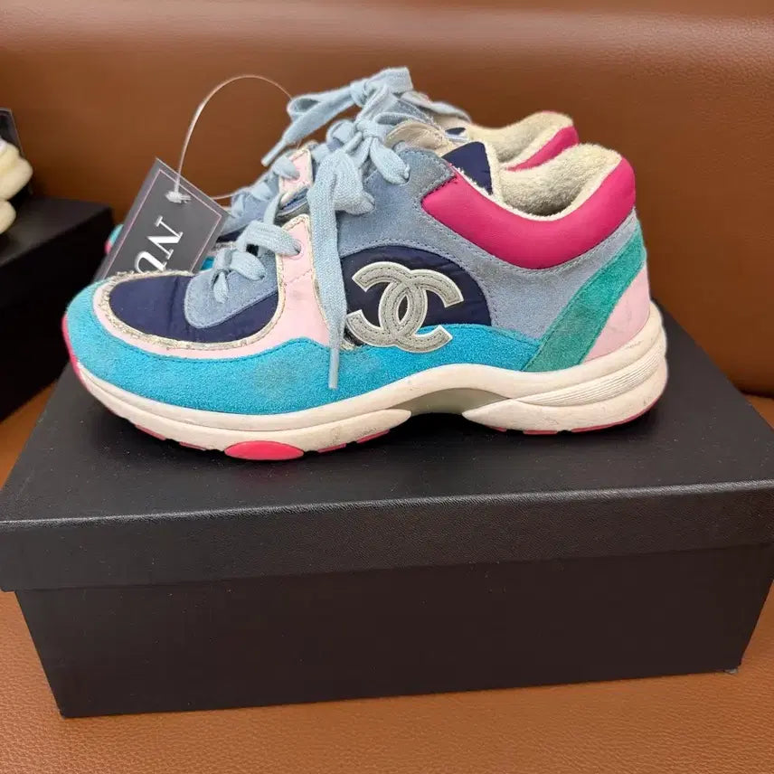[BUNJANG] Chanel Mixed Color Sneakers Size 37 / [37] 샤넬 믹스컬러 스니커즈