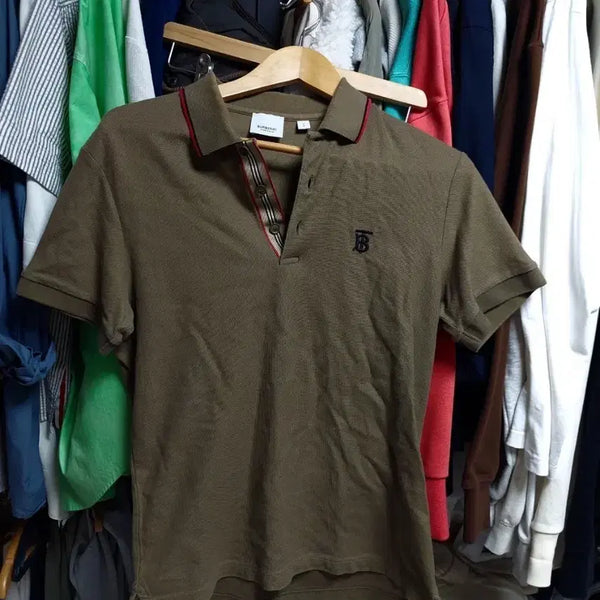 [BUNJANG] Burberry Waltham Check Collar Short Sleeve T-Shirt Khaki S / 버버리 (Waltham)체크 카라 반팔 카키 s