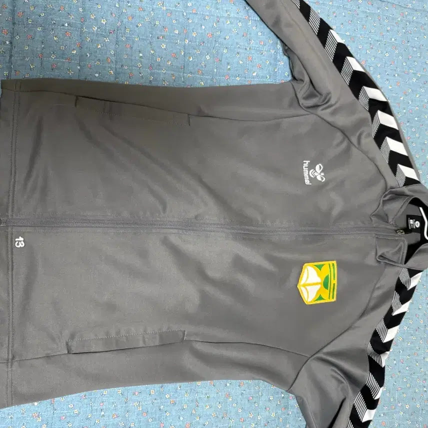 [BUNJANG] Jungkyung High School Soccer Team Training Wear L95 / 중경고 축구부 트레이닝복 판매합니다