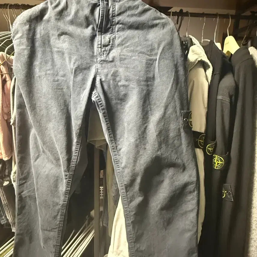 [BUNJANG] Stone Island Logo Patch Cotton Pants Navy Size 28 / 스톤아일랜드 로고 패치 코튼 팬츠 네이비 28 (정품 / 품번 L1S153100044S00WA)