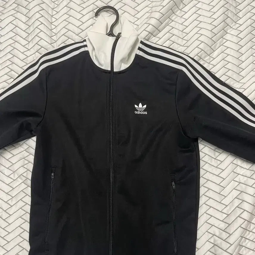 [BUNJANG] Adidas Track Top Black White S / 아디다스 트랙탑 블랙 화이트 S