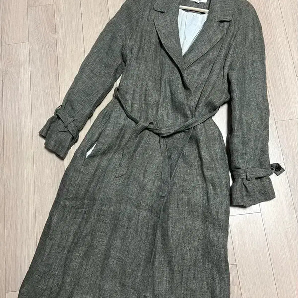[BUNJANG] Ouicomo Linen Herringbone Trench Coat Khaki Belted Long / 위꼬모 린넨100% 헤링본 트렌치 코트 ouicomo 까사로브 카키 롱 간절기 봄 가을 벨트 벨티드