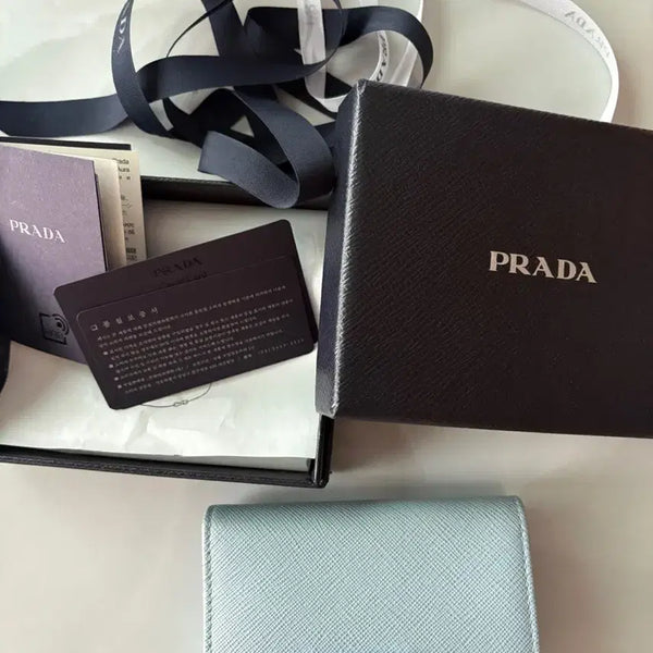 [BUNJANG] Prada Saffiano Leather Women's Wallet Light Blue / 프라다 사피아노 여성 지갑 라이트 블루