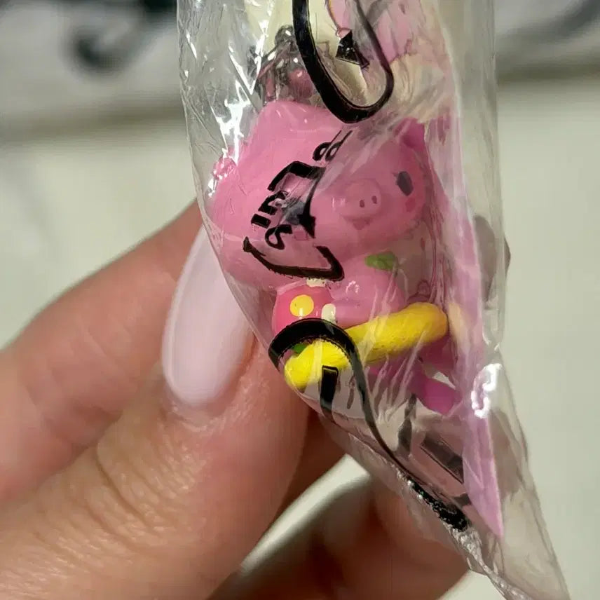 [BUNJANG] San-X Momo Pig Charm Keyring / 고전 산엑스 모모부타 키링 참