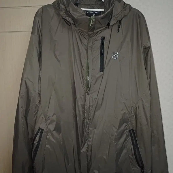 [BUNJANG] Black Armor Windbreaker Khaki XL / 바람막이 카키 XL