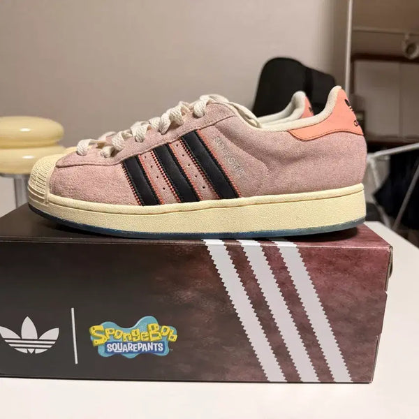 [BUNJANG] Adidas x SpongeBob Patrick Star SUPERSTAR Core Black (Men's 275) / [실착 2회] 아디다스 x 스폰지밥 뚱이 슈퍼스타 블랙 코어 블랙