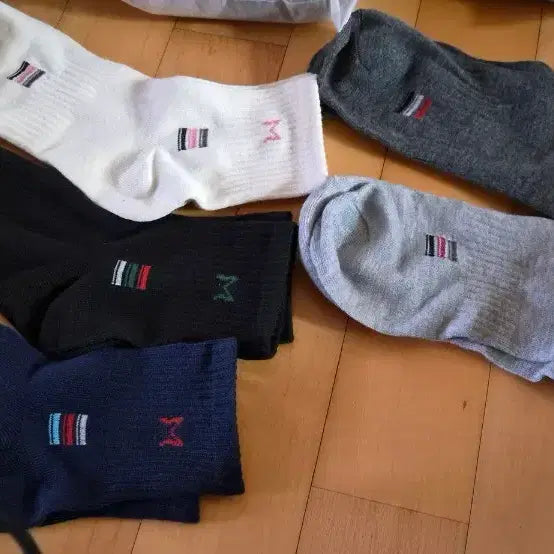 [BUNJANG] Men's Dress Socks 50-Pair Bundle (Navy, Black, White, Grey, Light Grey) / 양말 팝니다  ( 50개 25000원)