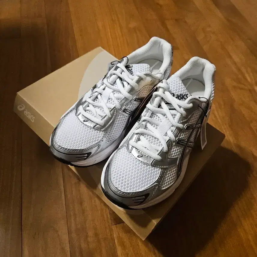 [BUNJANG] Asics 1130 White Pure Silver Shoes / 아식스 1130 화이트 퓨어 실버 235