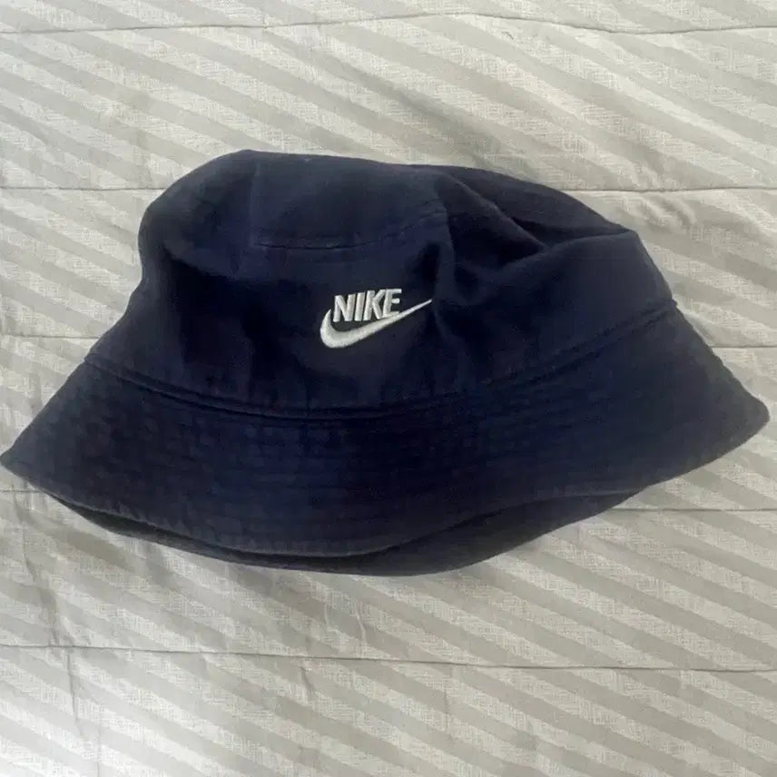 [BUNJANG] Nike Bucket Hat Navy / 나이키 버킷햇 네이비