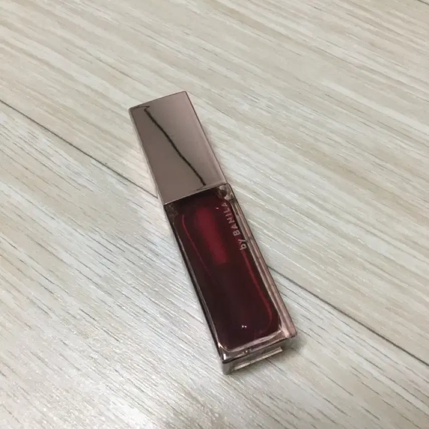 [BUNJANG] Banila Co. Hydrating Lip Oil - Plum Mauve / 바닐라코 하이드레이팅 립 오일 플럼 모브