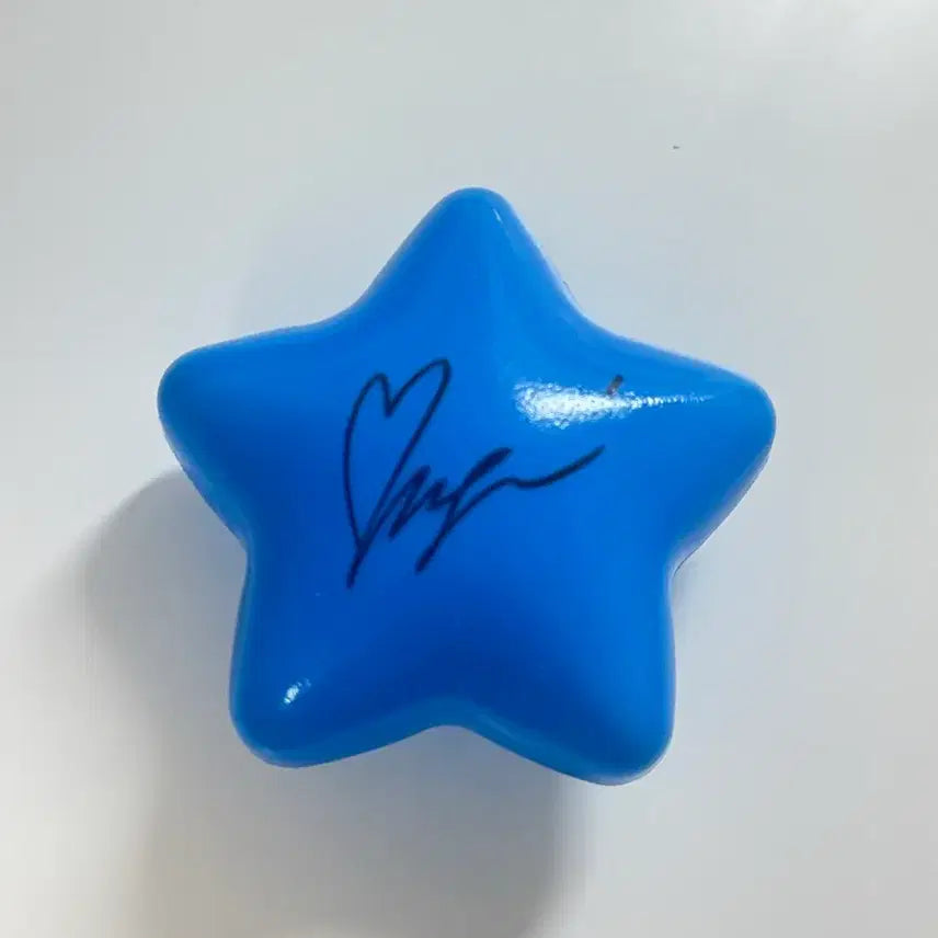 [BUNJANG] NCT WISH Yushi Signed Ball Tokyo Dome Concert / 엔시티 위시 유우시 로그인 서울콘 싸인볼 위츄 팝츄 쿨융 우치와 콘서트
