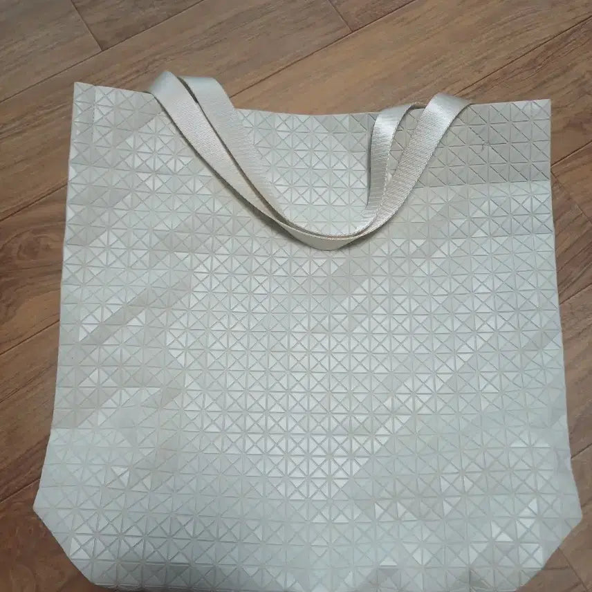 [BUNJANG] Issey Miyake Bao Bao Cart Bag / 바오바오 이세이미야케 카트백