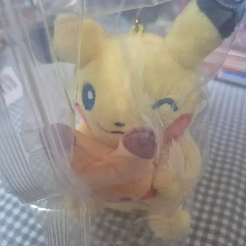[BUNJANG] Ediya Pokemon Collaboration Pikachu Plush Keychain / 이디야 포켓몬 콜라보 피카츄 인형키링