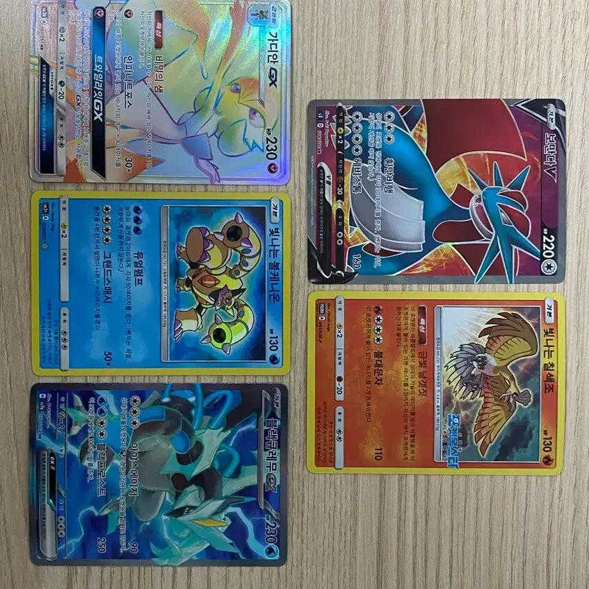 [BUNJANG] Pokemon Cards Bundle: Rayquaza V, Gardevoir GX, Volcanion, Lugia, Black Kyurem EX / 포켓몬카드 보만다v 가디안gx 빛나는 볼케니온 빛나는 칠색조 블랙큐레무ex 일괄판매