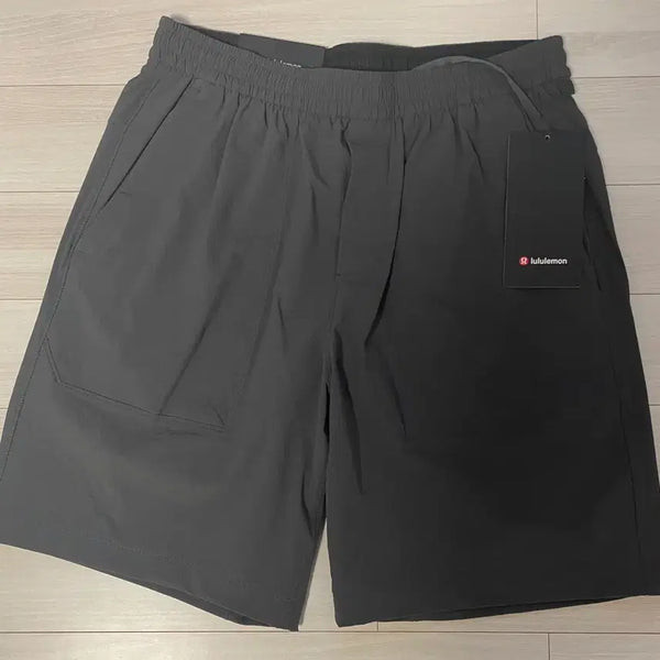 [BUNJANG] Lululemon Bowline Ripstop Shorts 8" Graphite Grey / [새상품] 룰루레몬 보우라인 립스탑 쇼츠 8 그라파이트 그레이 M사이즈