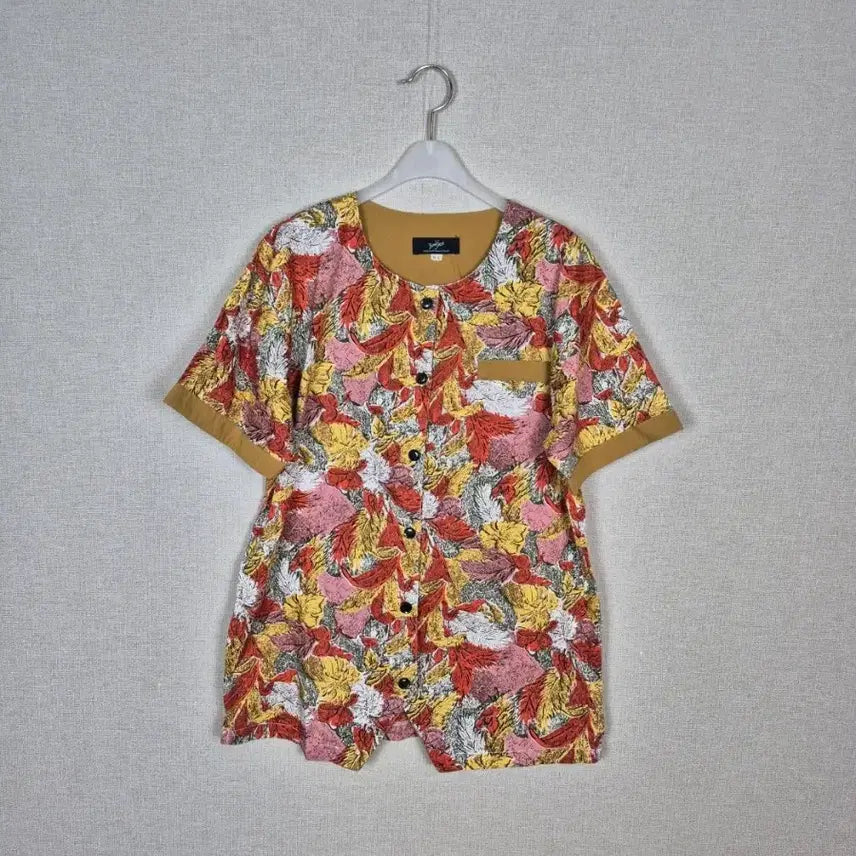 [BUNJANG] 100% Cotton Tricolor Leaf Pattern Round Neck Blouse / (#55,66추천)면100% 삼색나뭇잎 패턴 라운드넥 블라우스