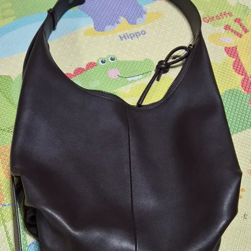 [BUNJANG] ANODREV Cowhide Leather Shoulder Bag / 애노드레브 소가죽 가방